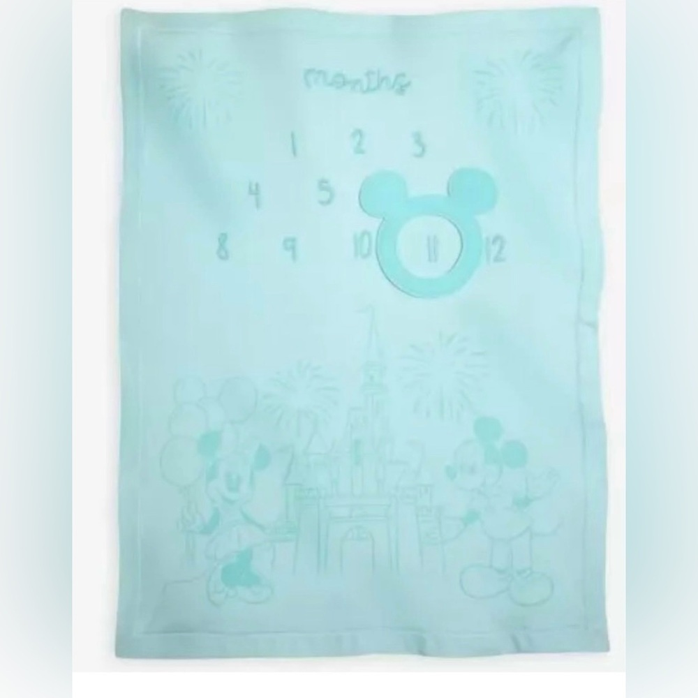 Disney Mickey and Minnie Mouse Milestone Blanket and Marker
